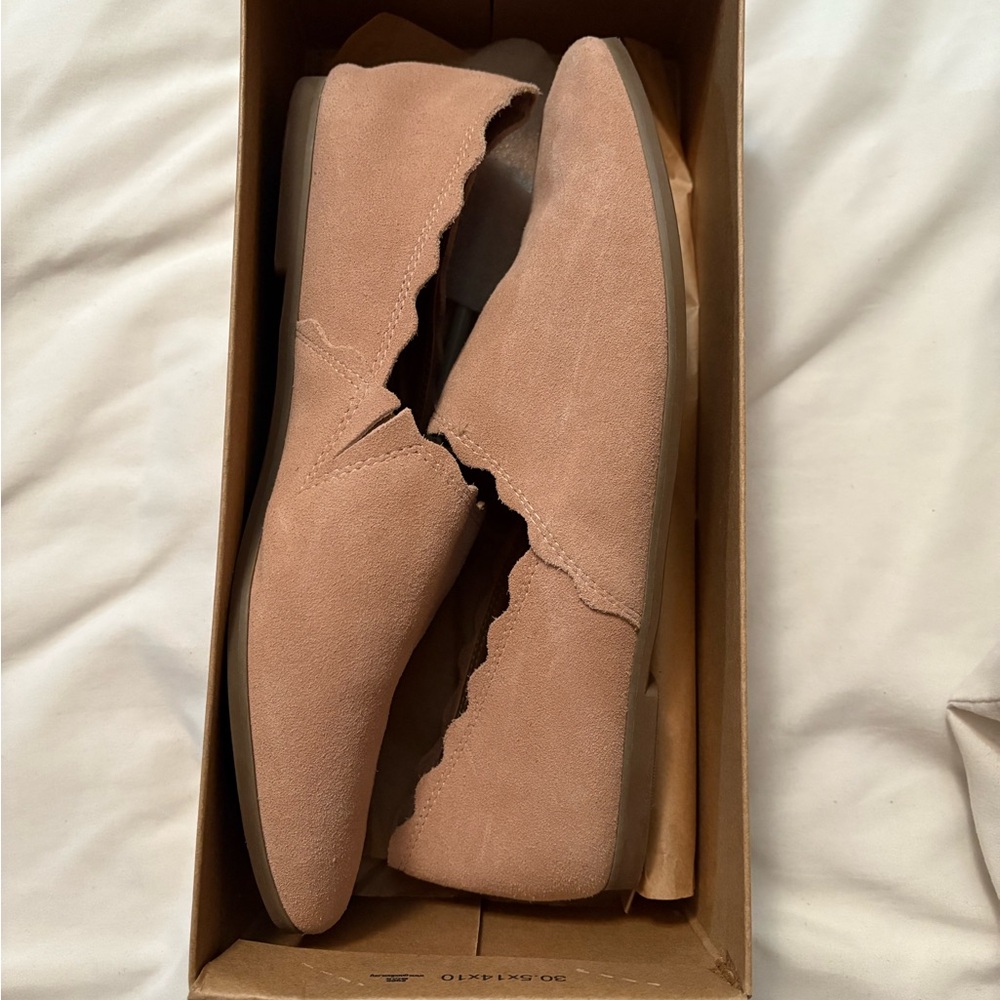 Women’s Blush Suede Flats